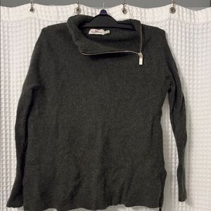 Vineyard Vines Dark Green Turtleneck Sweater with Asymmetrical Collar Size M